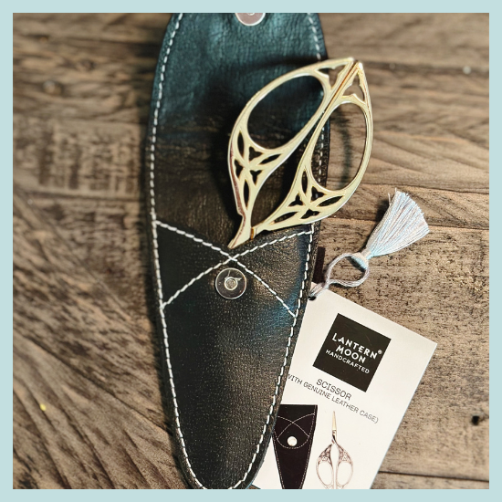 Lantern Moon Scissors with Leather Case