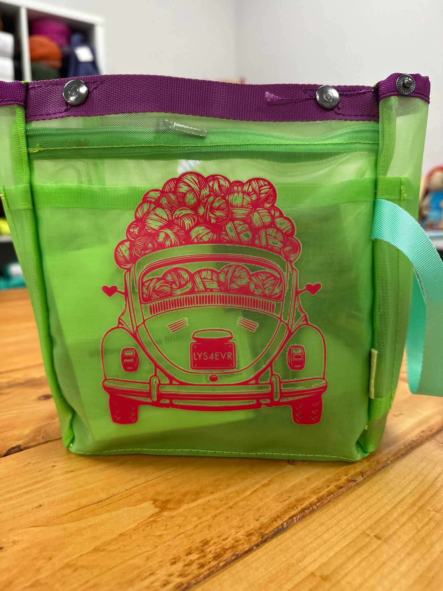 Madelinetosh x Della Q LYS 2026 Kit