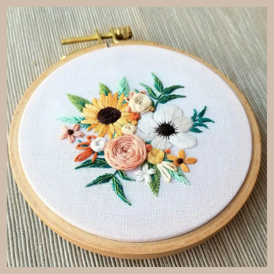 12 Roses for Hand Embroidery: A step-by-step pictorial project